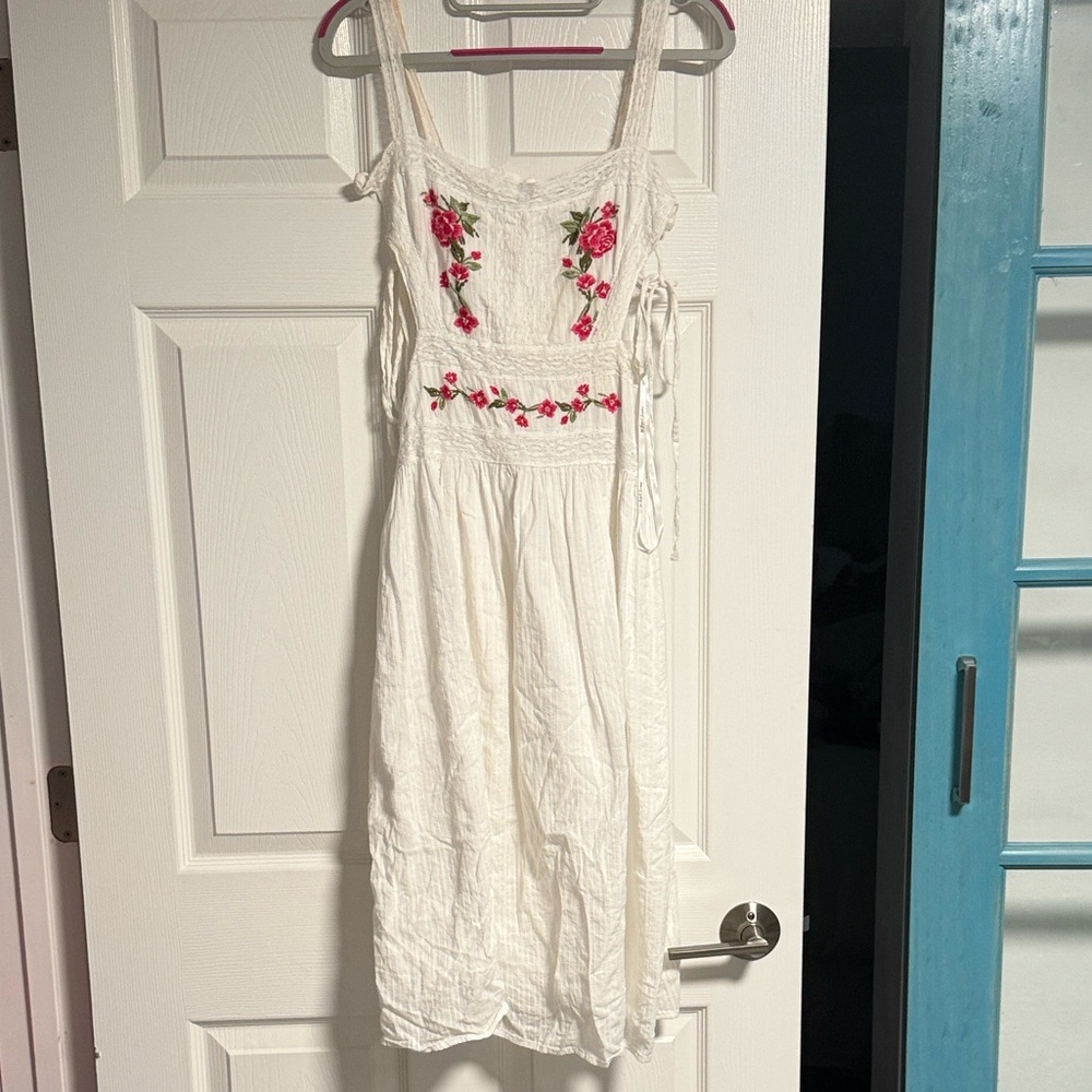 Love & Lemons - White Textured Dress - Picture 3 of 5